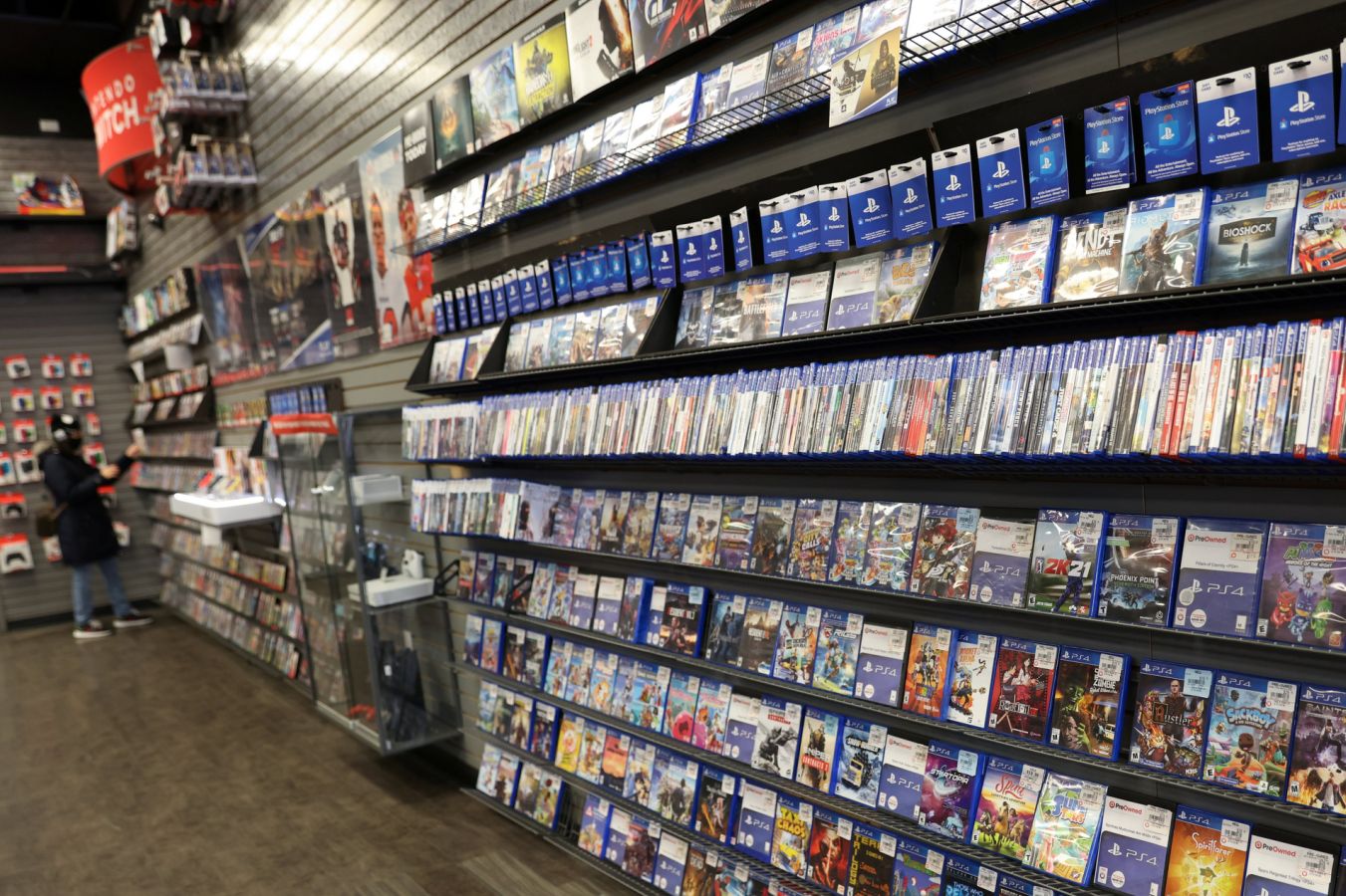 GameStop 2